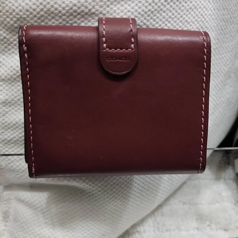 Coach Small Trifold Wallet in Bordeaux